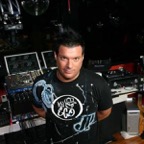 Jonathan Peters (JP)